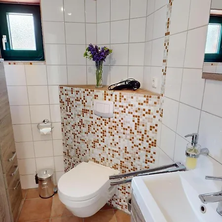Sommerhaus 2 * Groemitz
