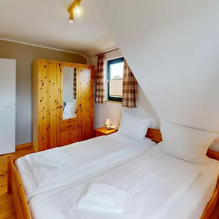 Holiday home Sommerhaus 2 Groemitz